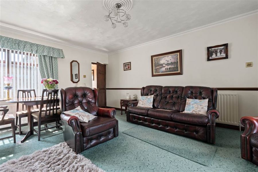 46 Knockan Road