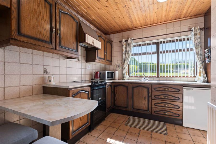 46 Knockan Road
