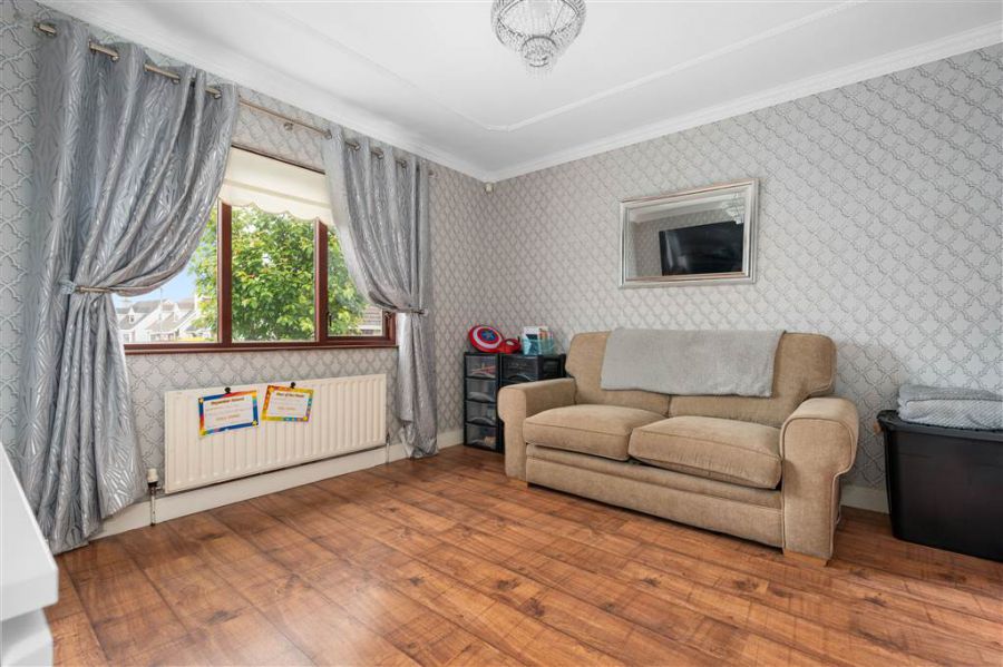 63 Thornbrooke