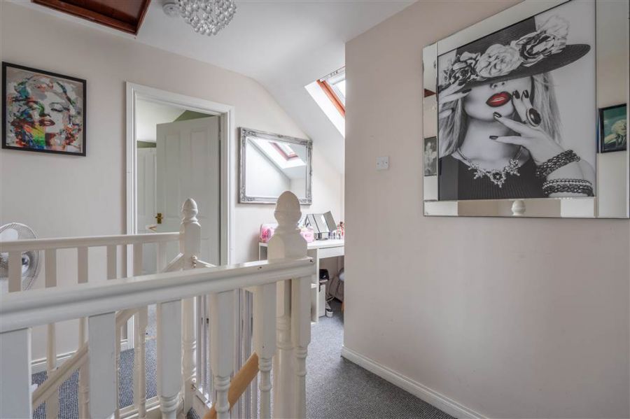 63 Thornbrooke