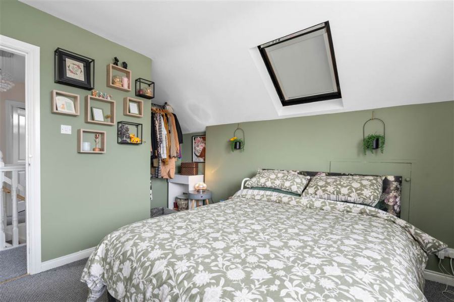 63 Thornbrooke