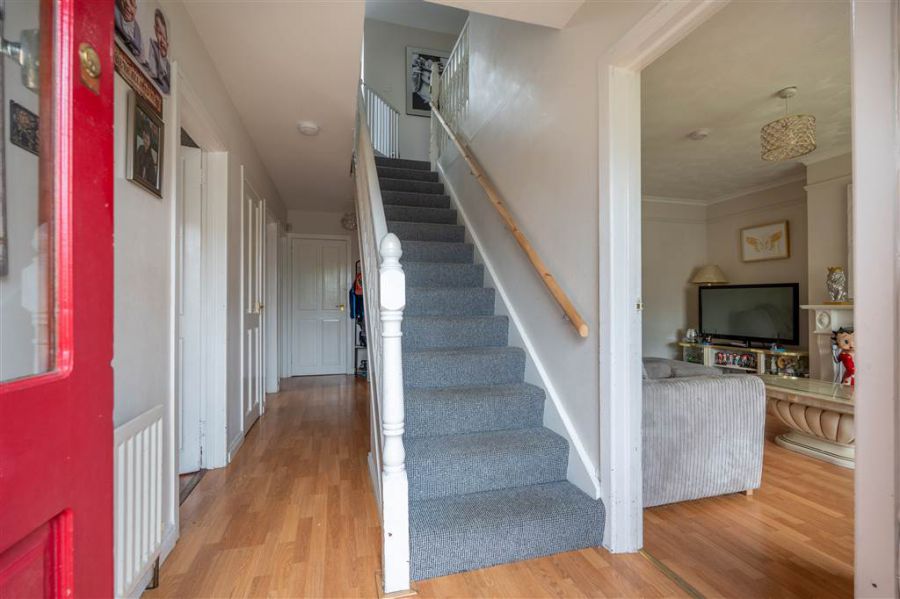 63 Thornbrooke