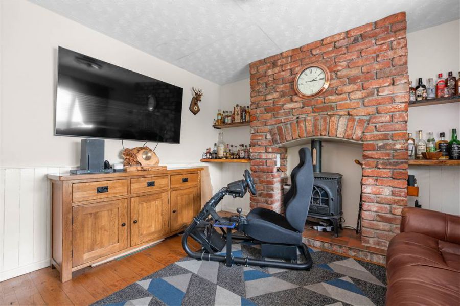 63 Thornbrooke