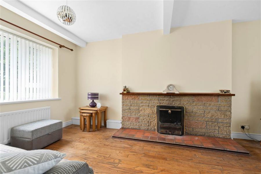 18 Lislunnan Road