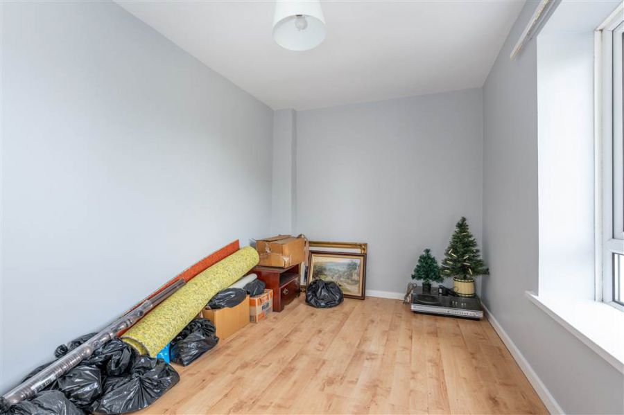 18 Lislunnan Road