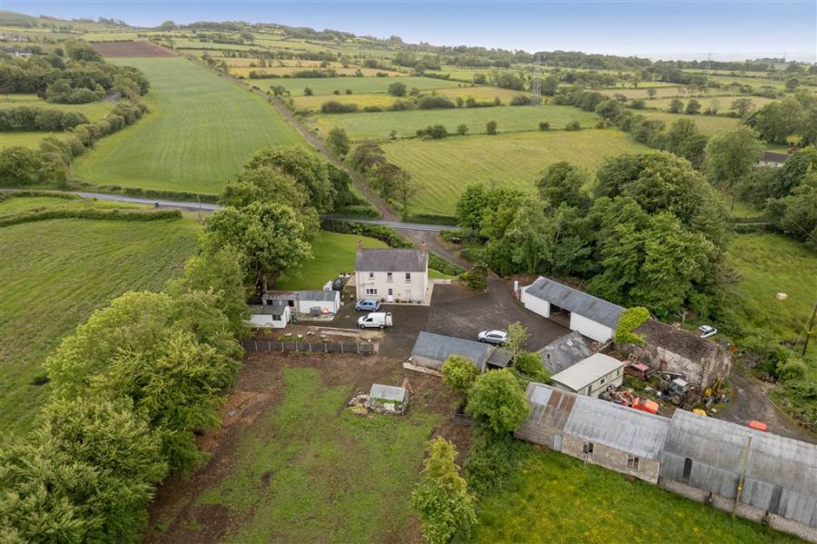 18 Lislunnan Road