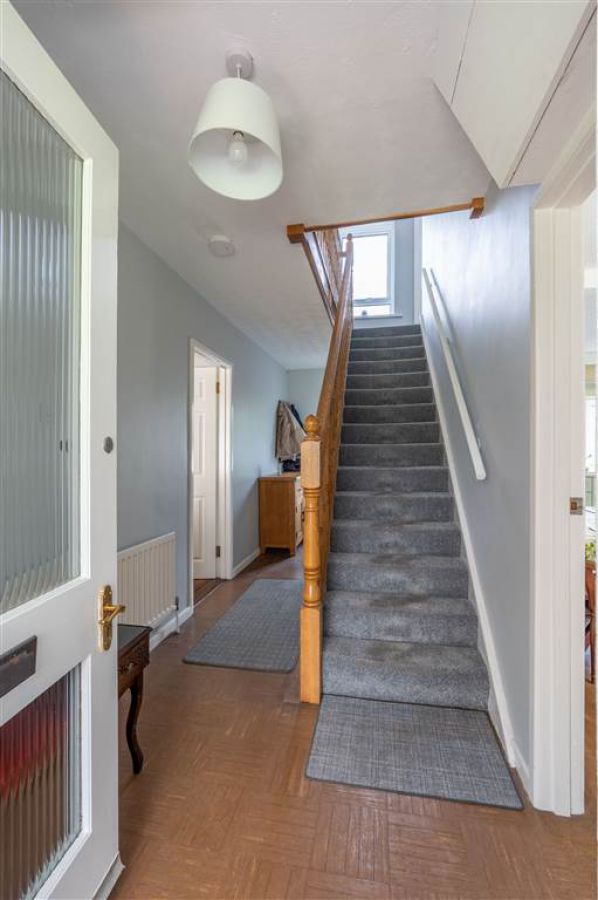 18 Lislunnan Road