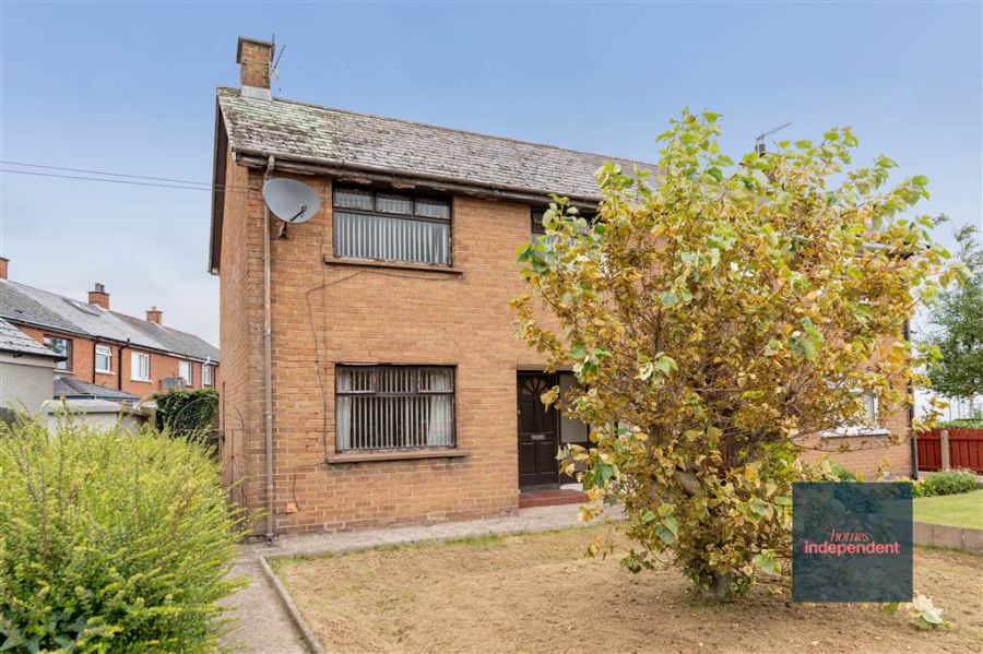24 Beachlands, Carnlough, BT44 0HN