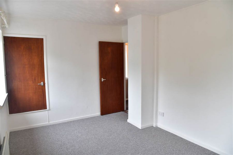 127 Moat Road