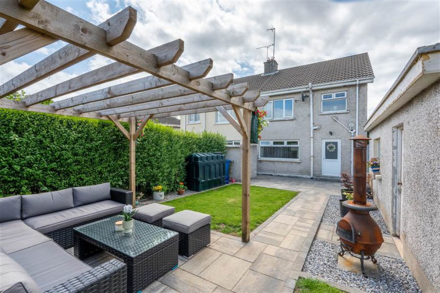 25 Tullymore Park