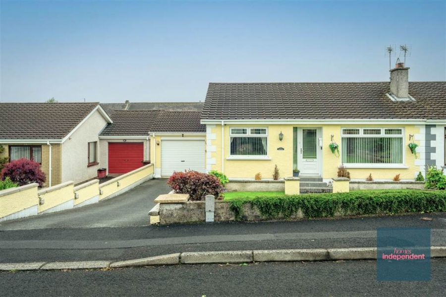 13 Wood Green Avenue