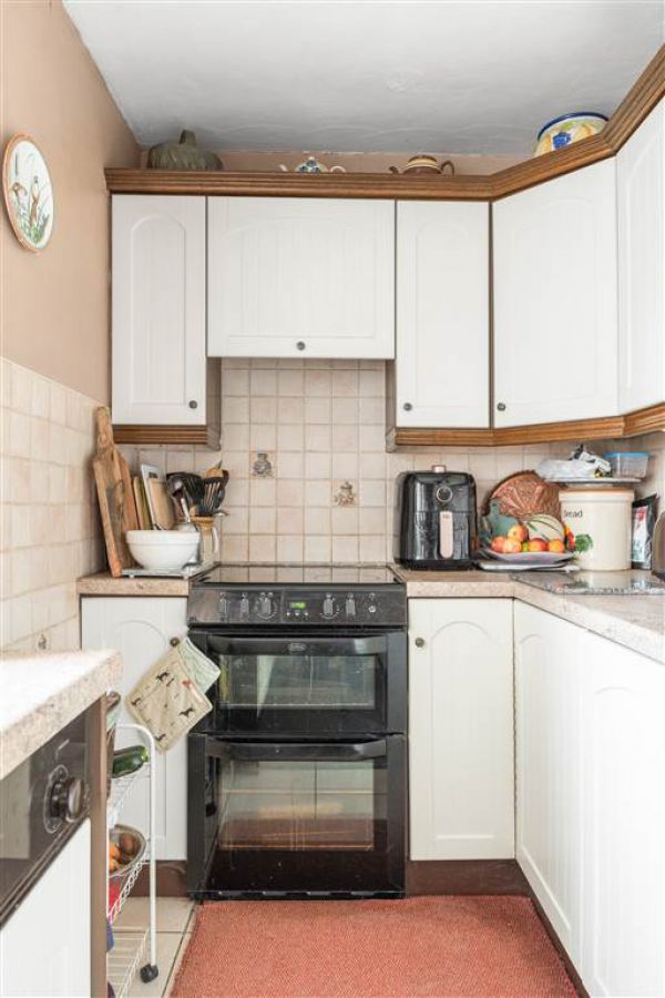 48 Moorfields Road