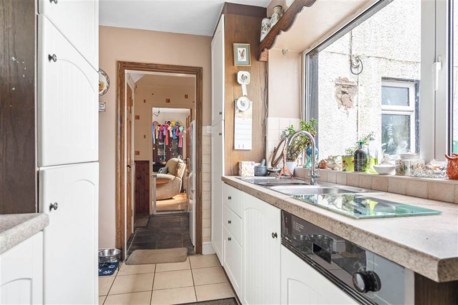 48 Moorfields Road