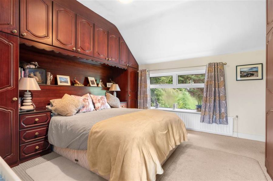 48 Moorfields Road
