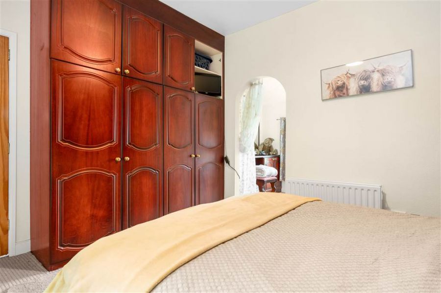 48 Moorfields Road