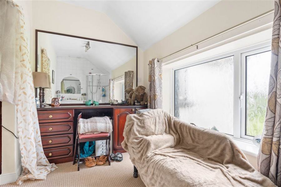 48 Moorfields Road