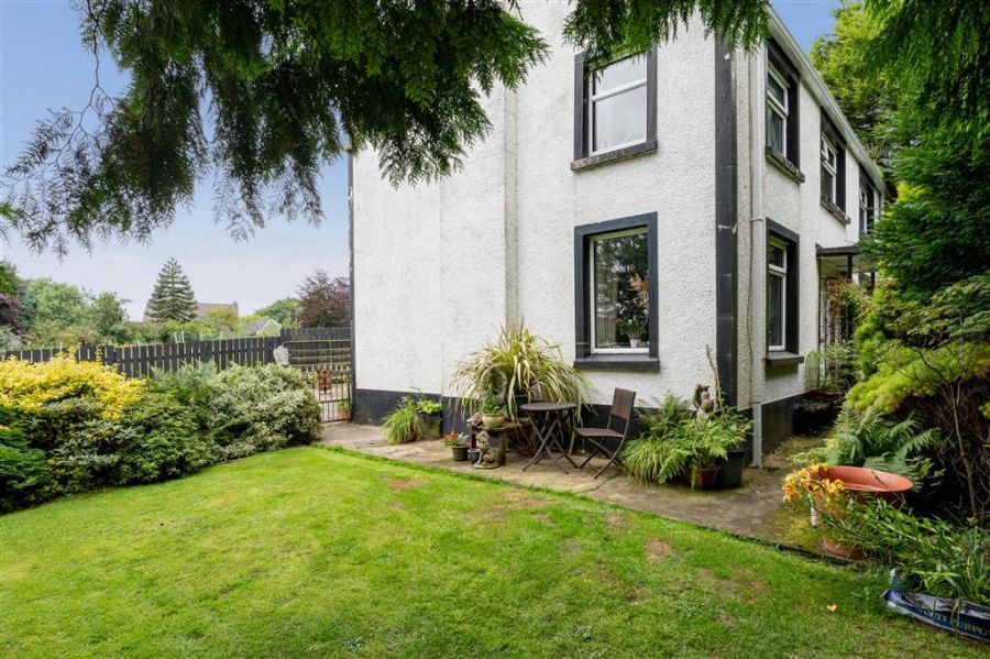 48 Moorfields Road