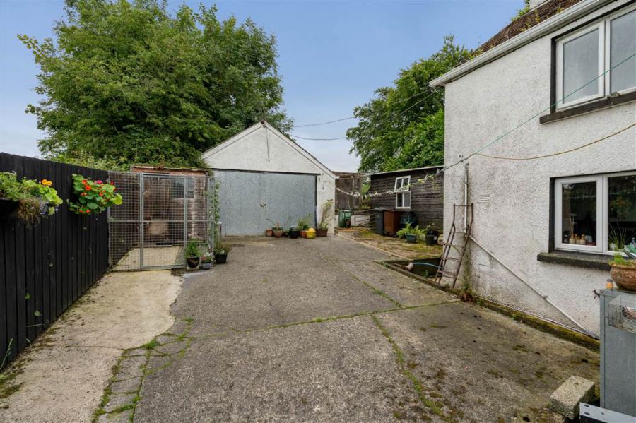 48 Moorfields Road
