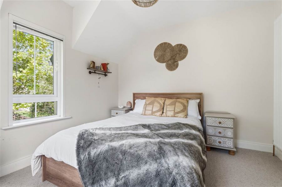 35 Tullymore Dale