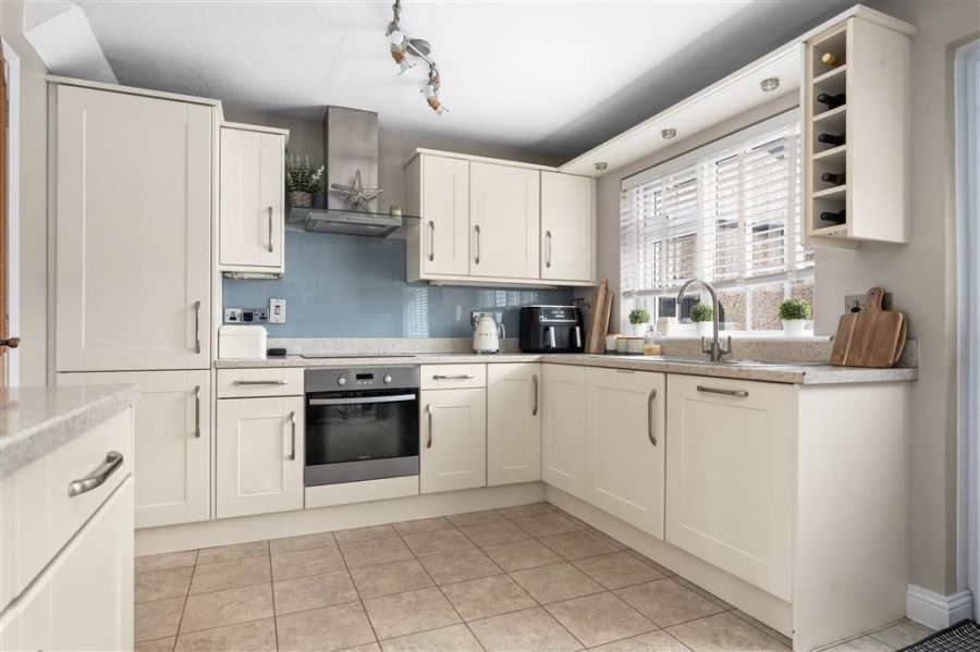 89 Dunfane Park