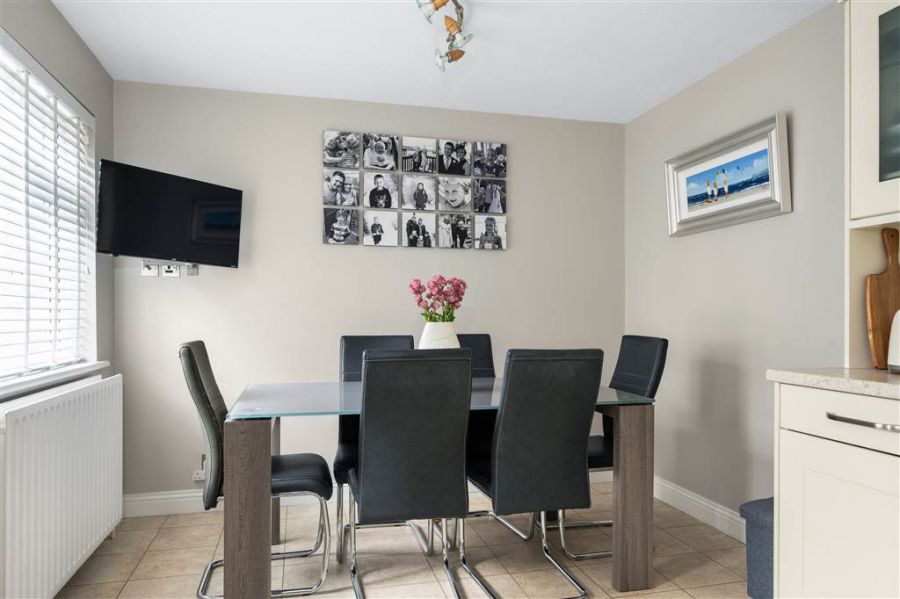 89 Dunfane Park
