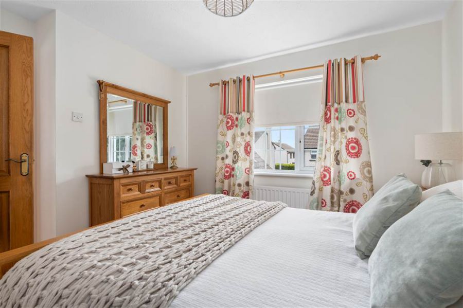 89 Dunfane Park