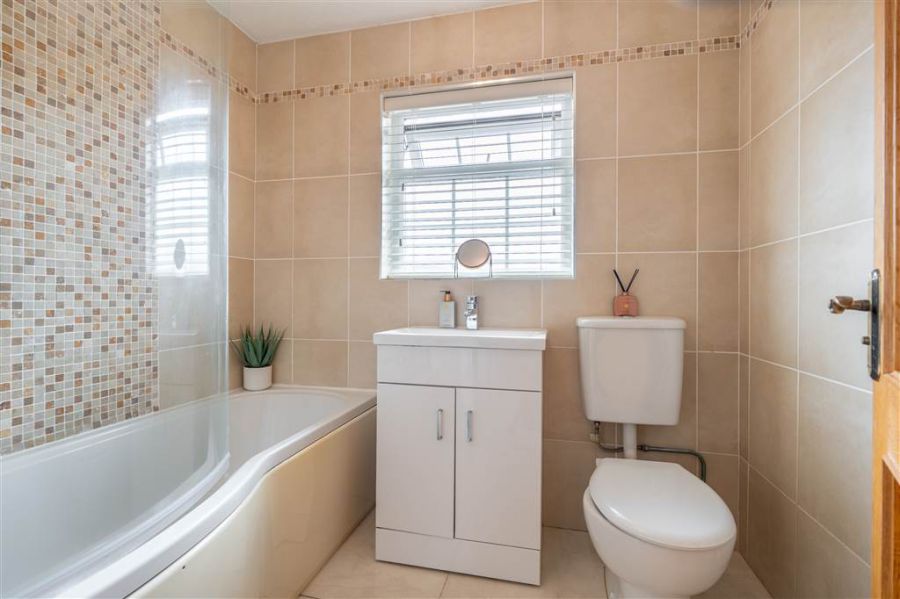 89 Dunfane Park