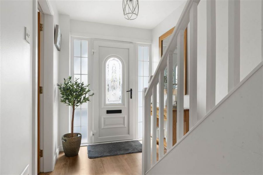 89 Dunfane Park