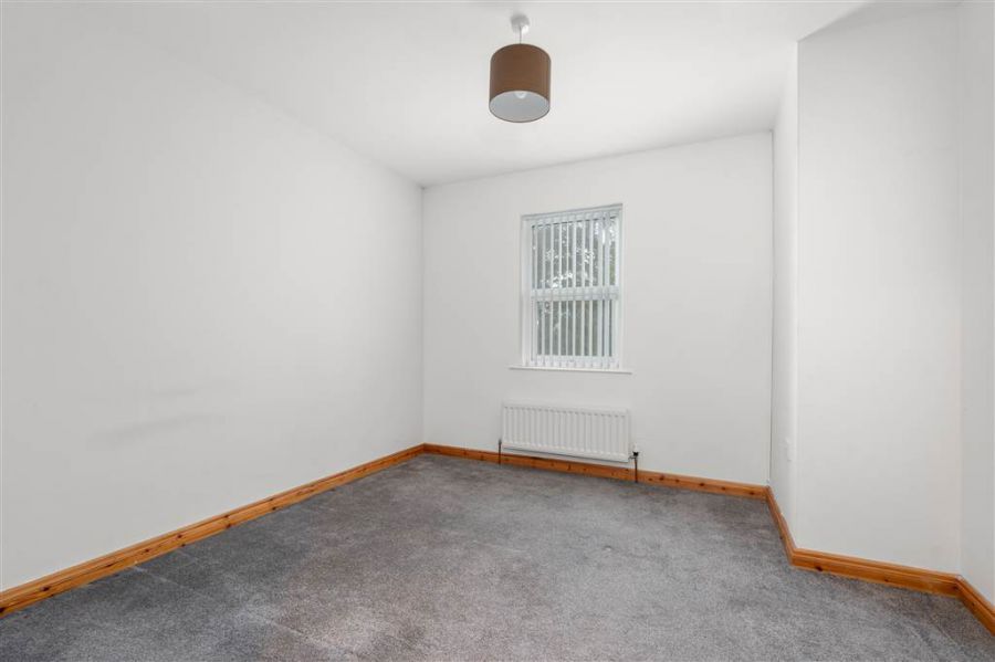 26 Doury Grove