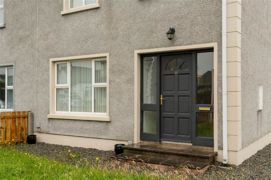 14 Springhill Manor