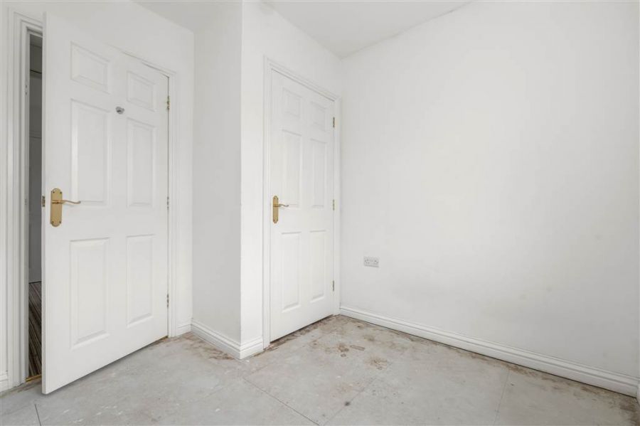 14 Springhill Manor