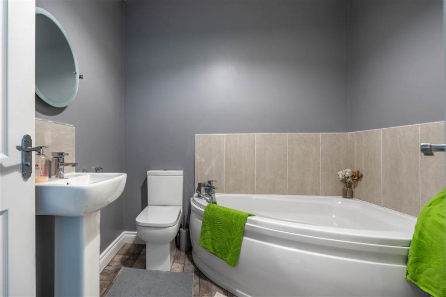 7 Brooklands Manor 7 Brooklands Manor