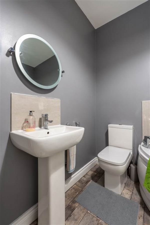 7 Brooklands Manor 7 Brooklands Manor