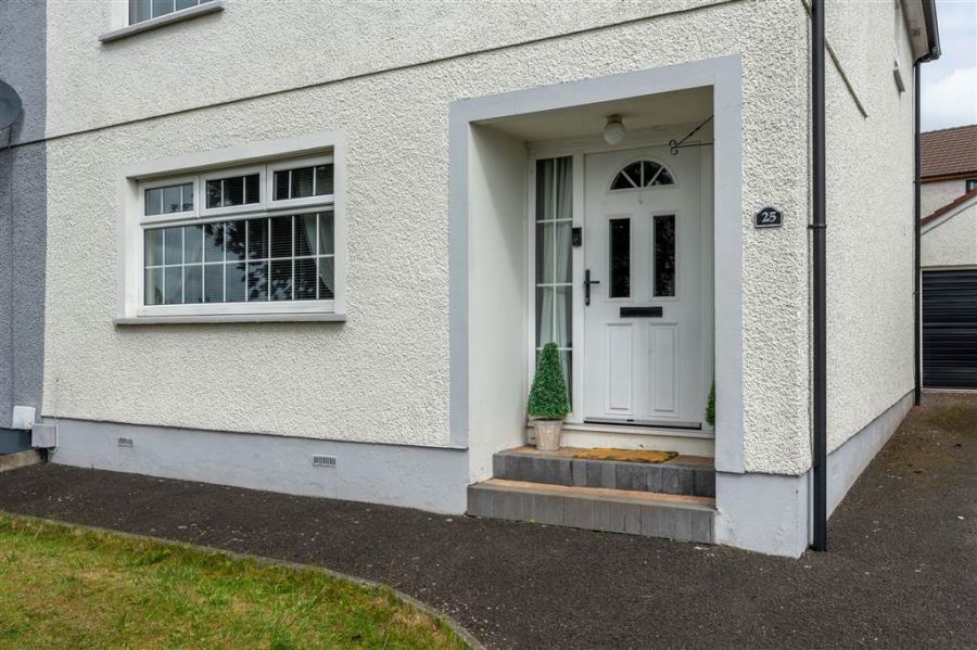 25 Dunfane Crescent