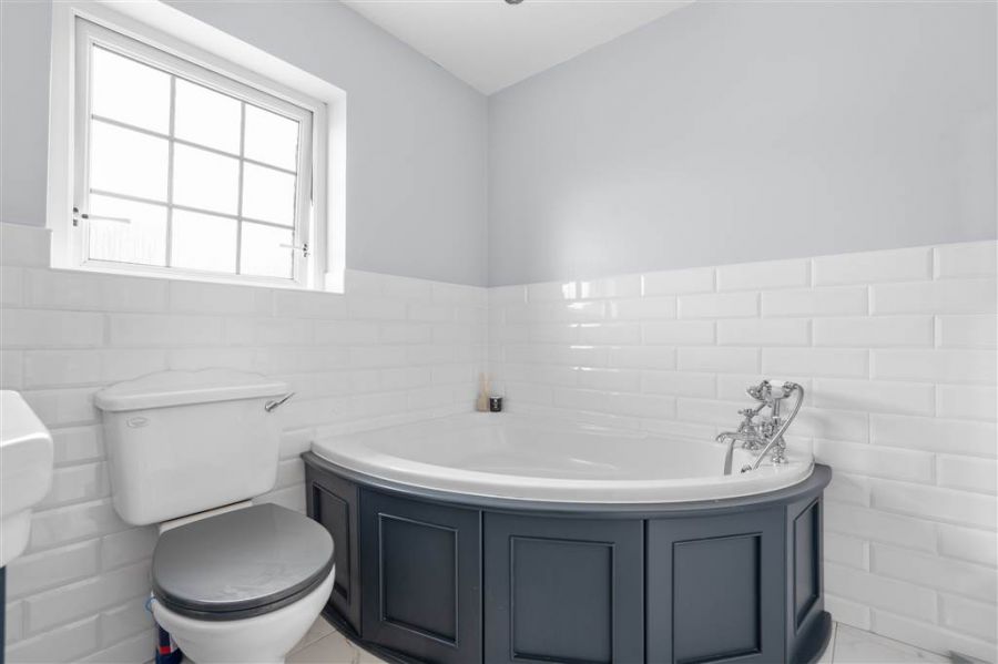 25 Dunfane Crescent