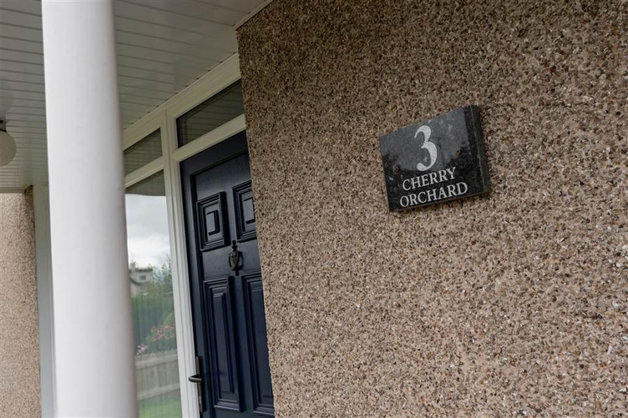 3 Orchard Hill