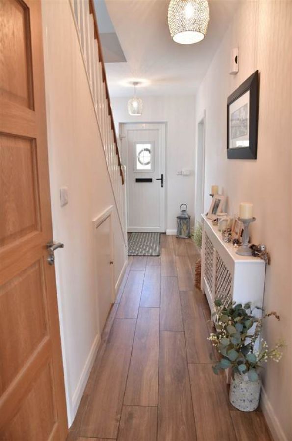 44 Sandhurst Manor
