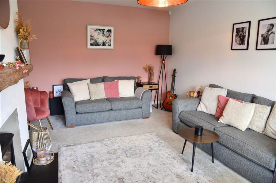 44 Sandhurst Manor