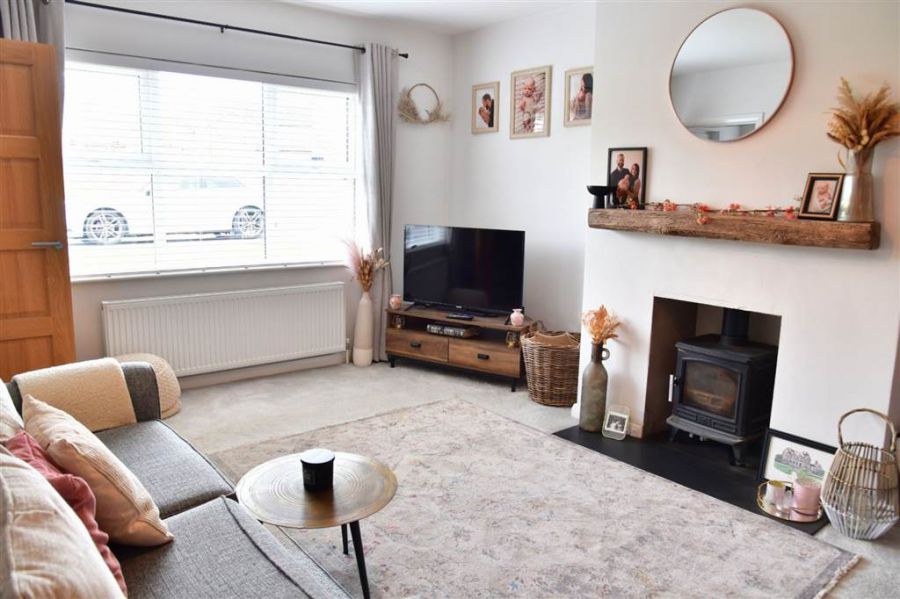 44 Sandhurst Manor
