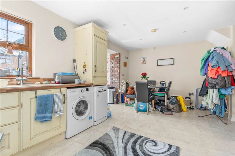 32 Carndale Meadows
