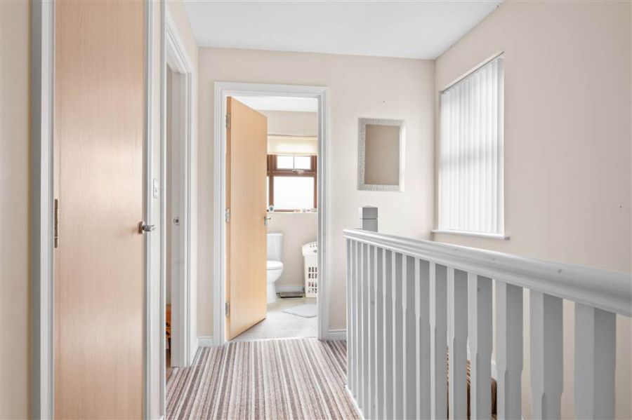 32 Carndale Meadows