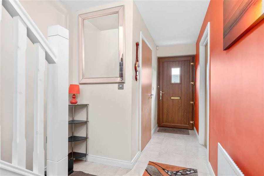 32 Carndale Meadows