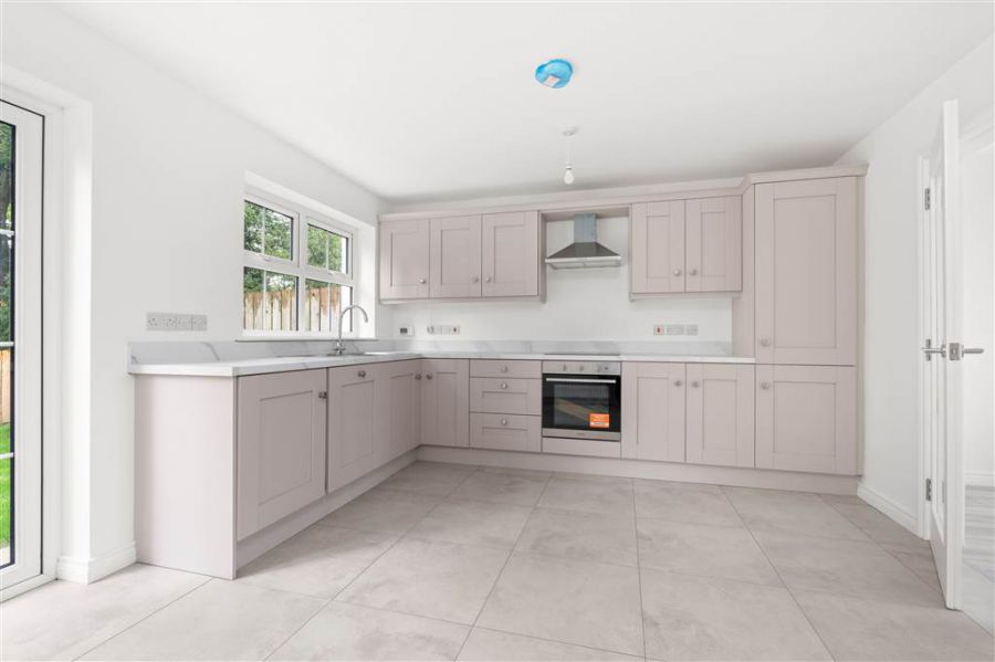 3 Brooklands Manor