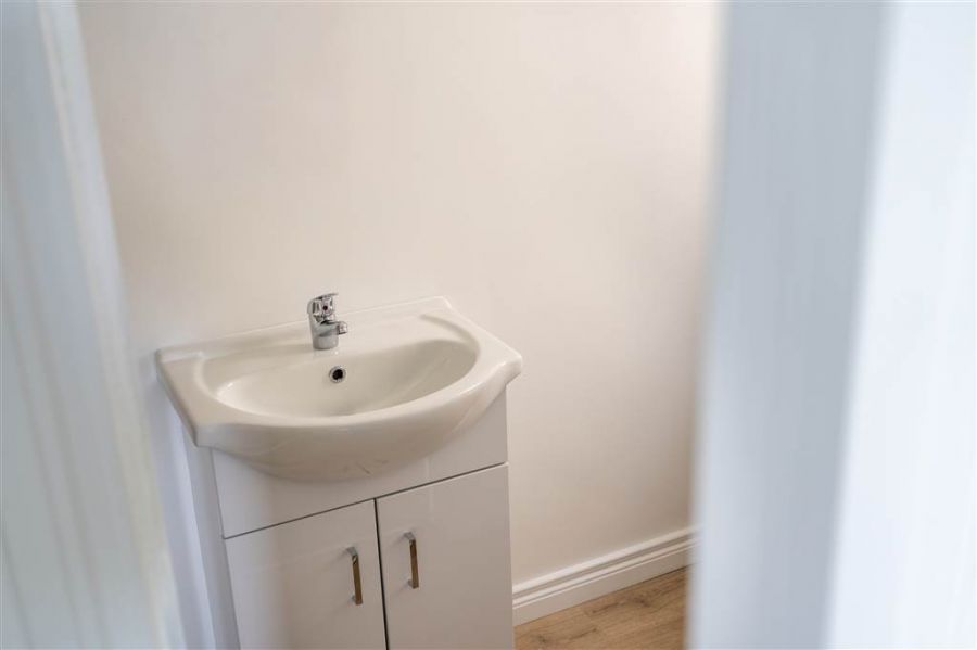 3 Brooklands Manor