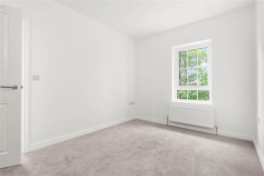 3 Brooklands Manor
