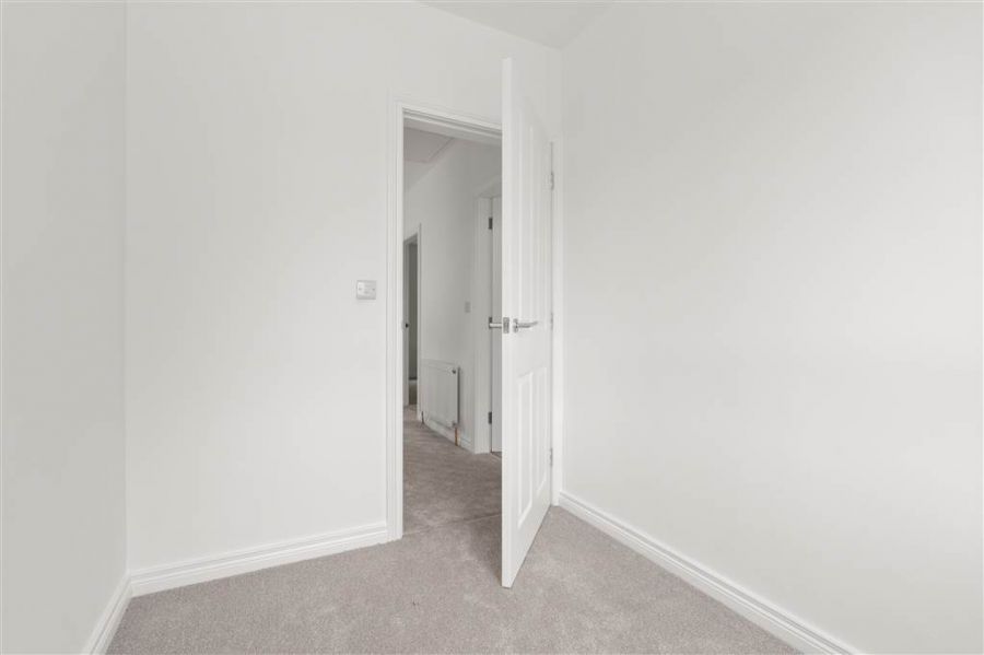 3 Brooklands Manor