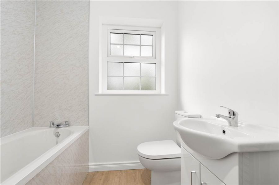 3 Brooklands Manor