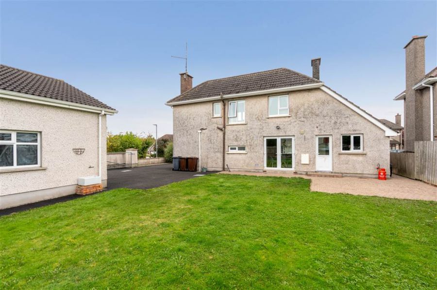 8 Brigadie Avenue