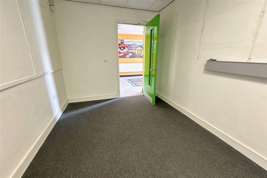 6 Loughill Road