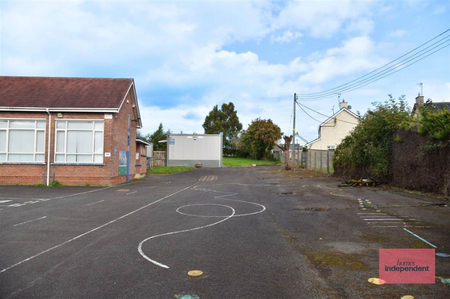 6 Loughill Road